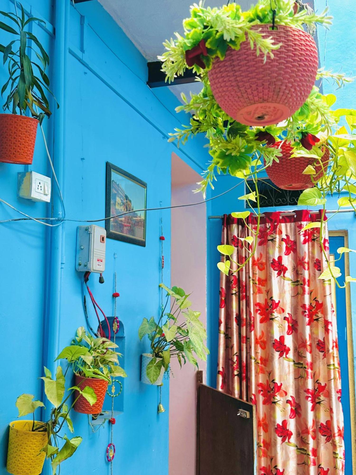 Home Stay Suraj Inn Варанаси Экстерьер фото